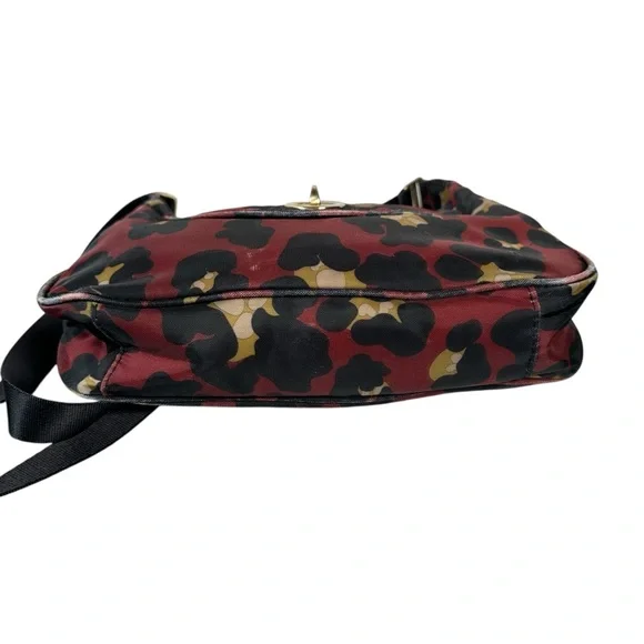 BAGGALLINI Oslo Small Crossbody Hobo Travel Bag - Picture 7 of 10